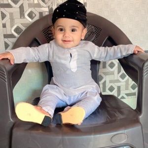 Meet your Posher, Uwesh